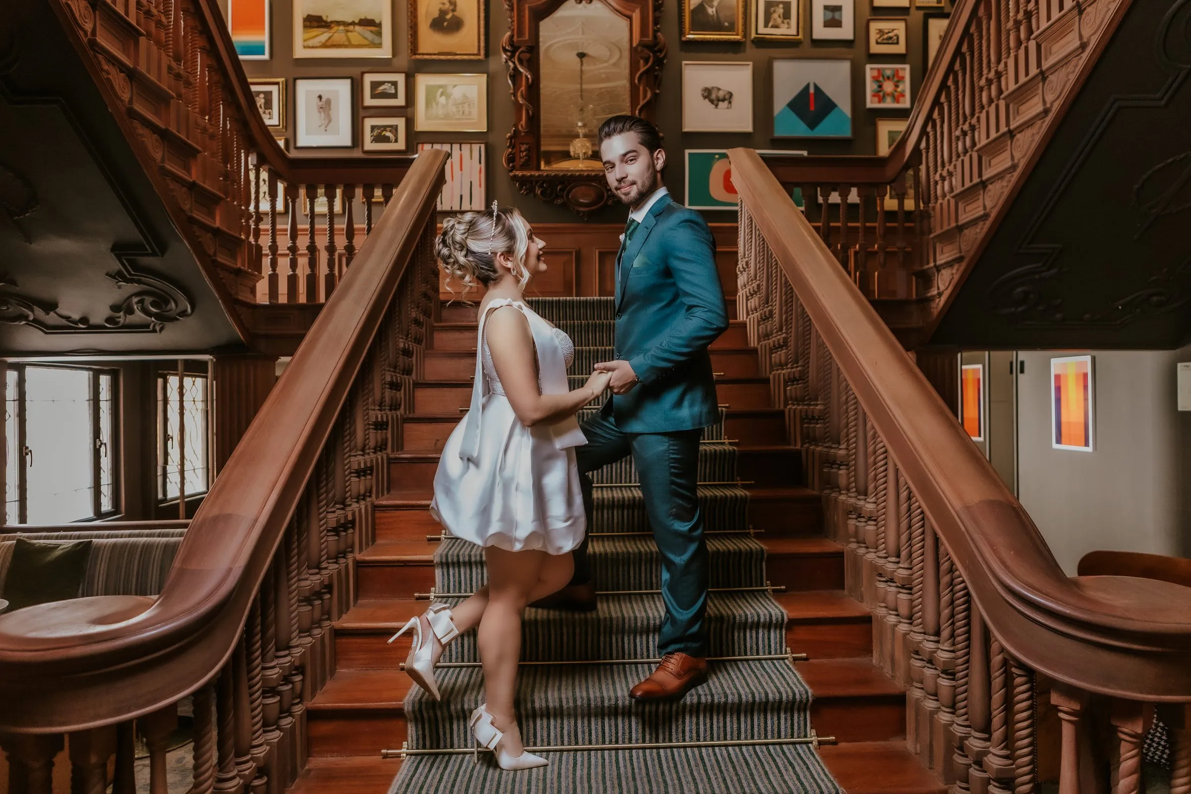 Vale & Cami, boda en Restaurante República · Bogotá